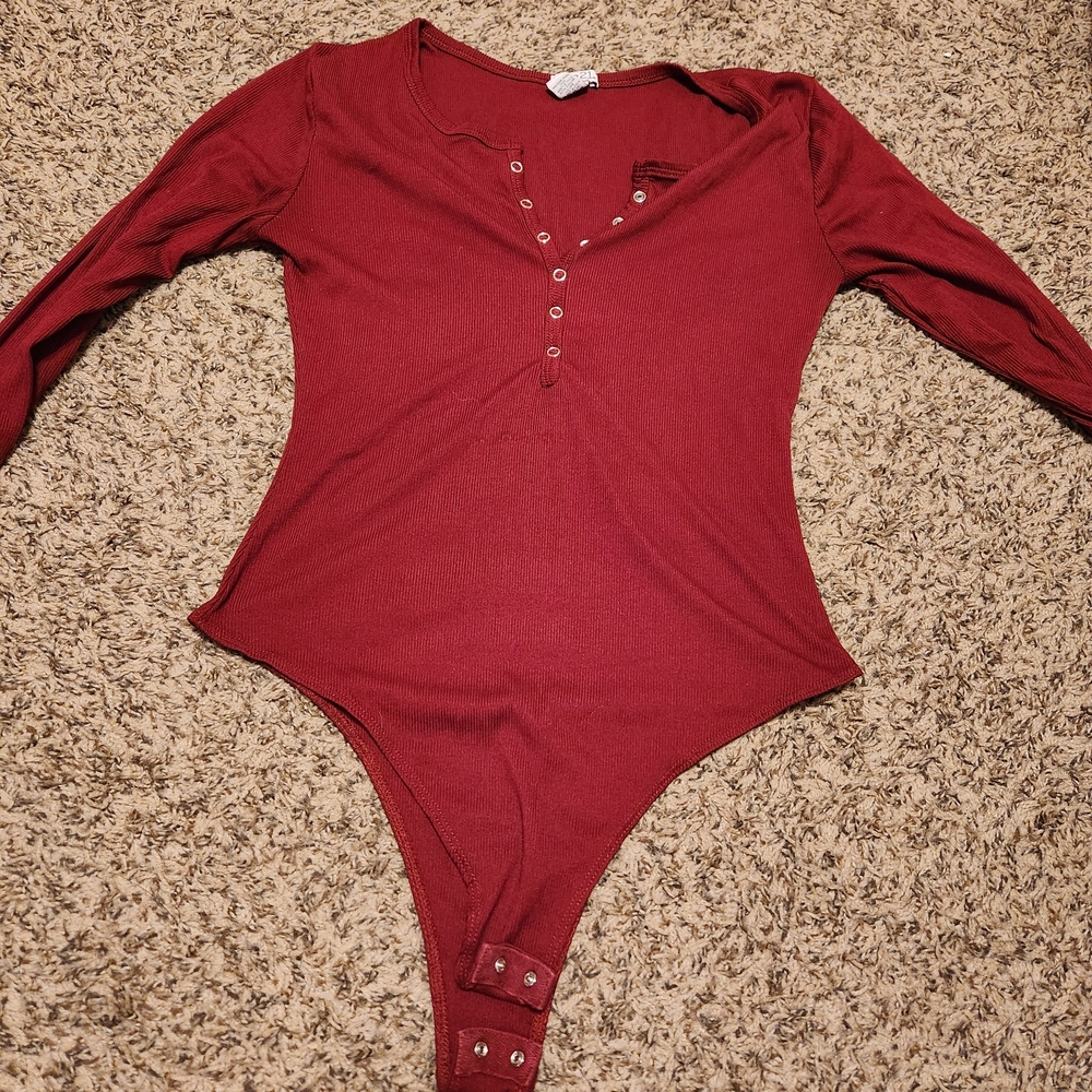 Rue21 Burgundy Knit Top